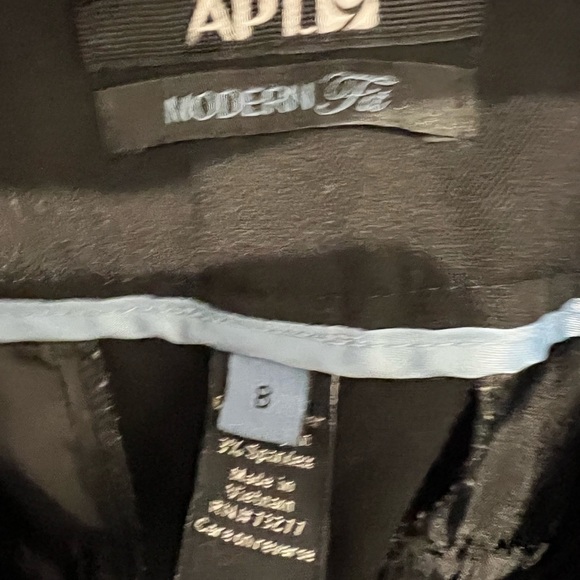 Apt.9 size 8 black dress pants or work pants - Picture 3 of 4